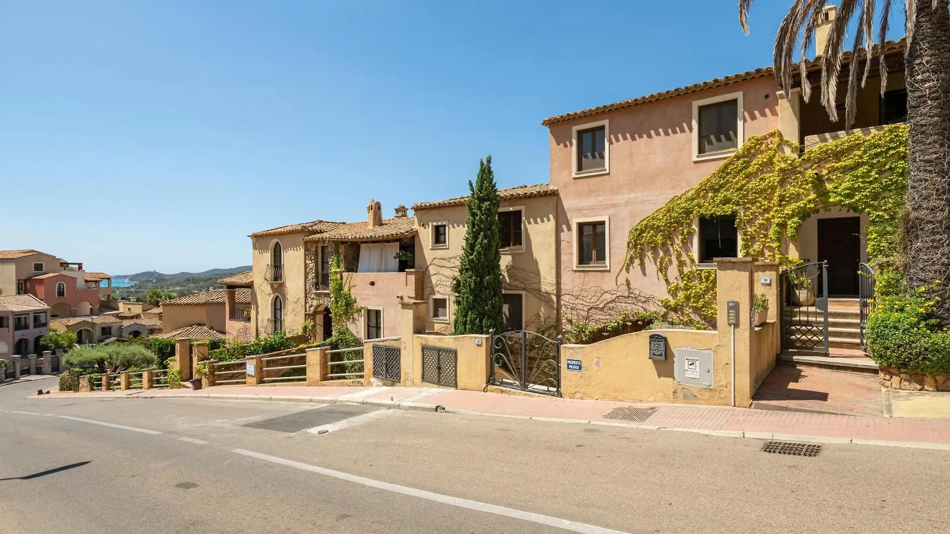 Holiday Apartment Rokkaria Villasimius